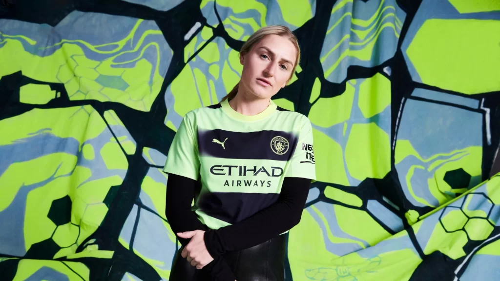 Puma и Манчестер Сити представили третий комплект формы 2022/2023
